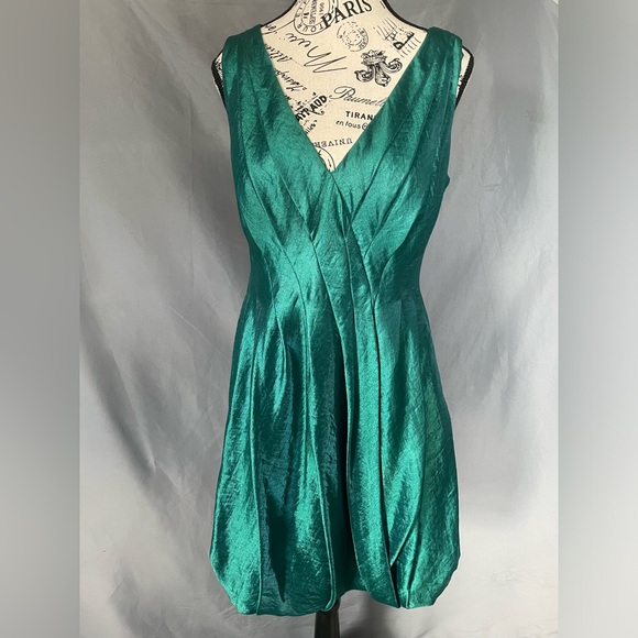 Vintage Emerald Satin Bubble Dress | Size 8 US - Picture 2 of 12